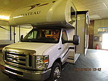 2015 Thor Motor Coach Chateau Photo #17
