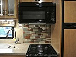 2015 Thor Motor Coach Chateau Photo #16