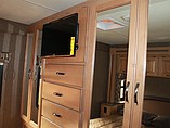 2015 Thor Motor Coach Chateau Photo #18