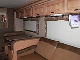 2015 Thor Motor Coach Chateau Photo #10