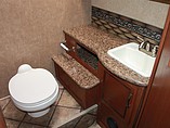 2015 Thor Motor Coach Chateau Photo #16