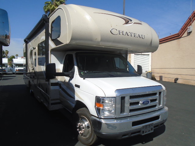 2016 Thor Motor Coach Chateau Photo