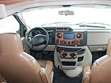 2015 Thor Motor Coach Chateau Photo #7
