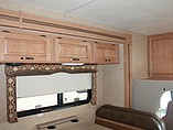 2015 Thor Motor Coach Chateau Photo #13