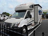 2015 Thor Motor Coach Chateau Citation Photo #2