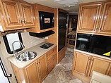 2016 Thor Motor Coach Chateau Citation Photo #13