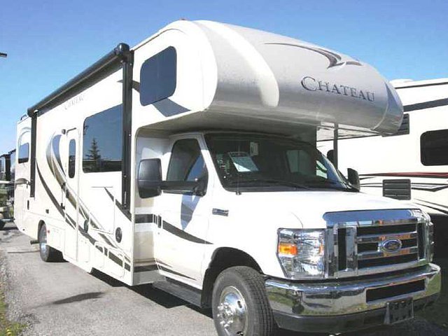 2016 Thor Motor Coach Chateau Photo