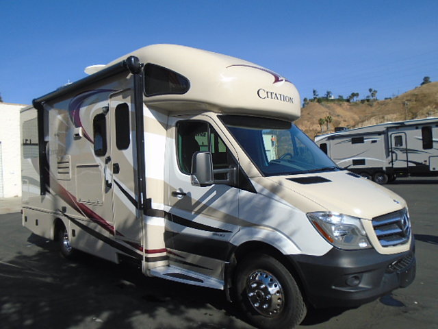 2015 Thor Motor Coach Chateau Citation Photo