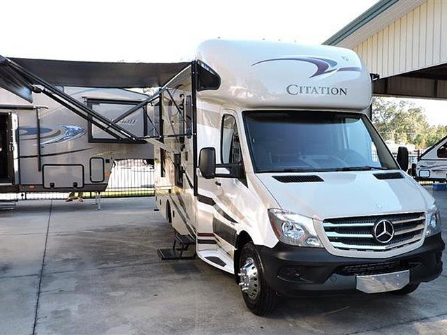 2015 Thor Motor Coach Chateau Citation Photo