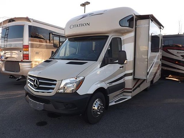 2015 Thor Motor Coach Chateau Citation Photo