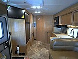 2015 Thor Motor Coach Chateau Citation Photo #7