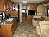 2014 Thor Motor Coach Daybreak Photo #4