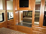 2014 Thor Motor Coach Daybreak Photo #9