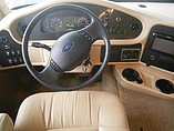 2013 Thor Motor Coach Daybreak Photo #3