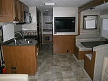 2013 Thor Motor Coach Daybreak Photo #7