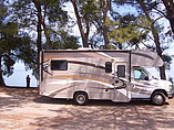 14 Thor Motor Coach Four Winds