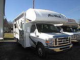 15 Thor Motor Coach Four Winds