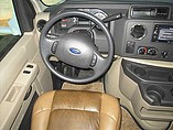 2015 Thor Motor Coach Four Winds Photo #14