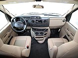 2015 Thor Motor Coach Four Winds Photo #7