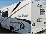 2016 Thor Motor Coach Four Winds Photo #2