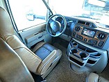 2015 Thor Motor Coach Four Winds Photo #13