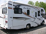 2011 Thor Motor Coach Four Winds Photo #3