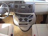 2012 Thor Motor Coach Four Winds Photo #28