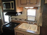 2013 Thor Motor Coach Four Winds Photo #8