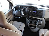2014 Thor Motor Coach Four Winds Photo #30