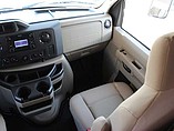 2014 Thor Motor Coach Four Winds Photo #31