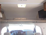 2014 Thor Motor Coach Four Winds Photo #5