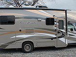 2014 Thor Motor Coach Four Winds Photo #6