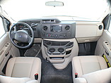 2014 Thor Motor Coach Four Winds Photo #8