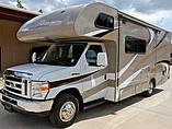 2015 Thor Motor Coach Four Winds Photo #3