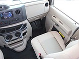 2015 Thor Motor Coach Four Winds Photo #30