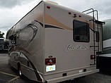2014 Thor Motor Coach Four Winds Photo #4