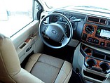 2015 Thor Motor Coach Four Winds Photo #17