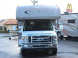 2014 Thor Motor Coach Four Winds Photo #3