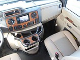 2014 Thor Motor Coach Four Winds Photo #30