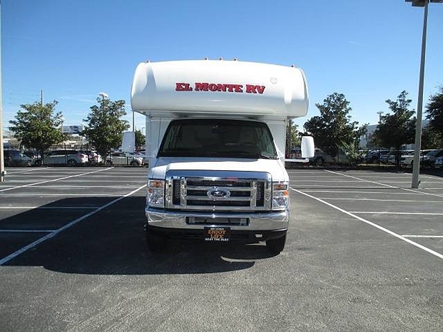 2013 Thor Motor Coach Four Winds Photo