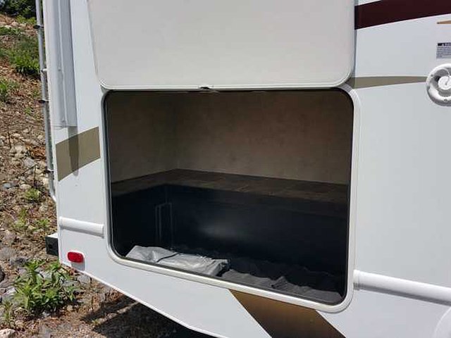 2013 Thor Motor Coach Four Winds Photo