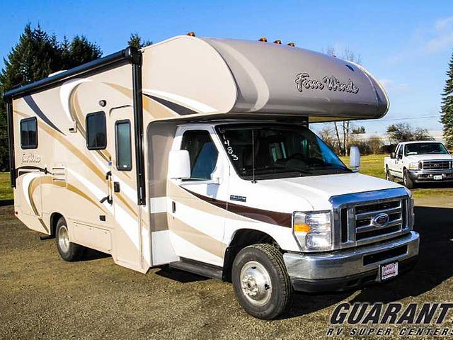 2015 Thor Motor Coach Four Winds Photo