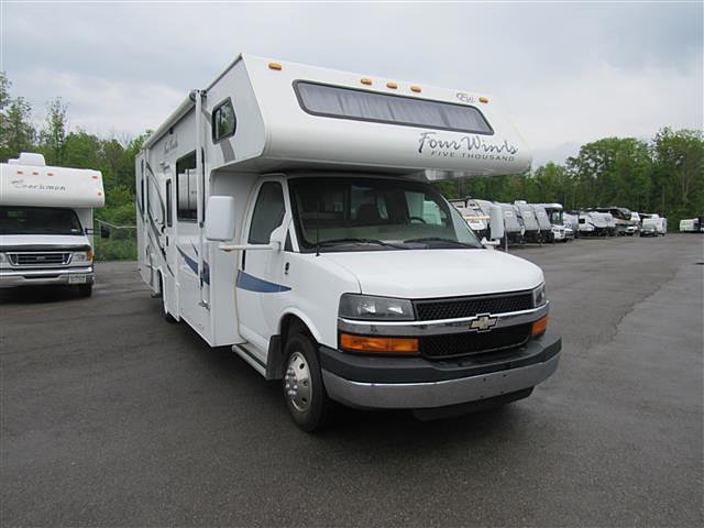 2009 Thor Motor Coach Four Winds Photo