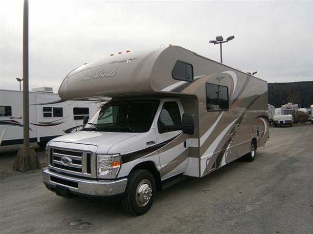 15 Thor Motor Coach Four Winds