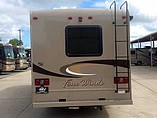 2015 Thor Motor Coach Four Winds Photo #7