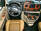 2015 Thor Motor Coach Four Winds Photo #11