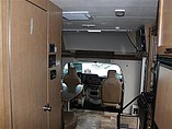 2015 Thor Motor Coach Four Winds Photo #12