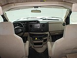 2013 Thor Motor Coach Four Winds Photo #2