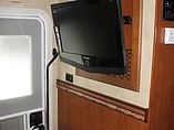 2013 Thor Motor Coach Four Winds Photo #6