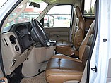 2015 Thor Motor Coach Four Winds Photo #3